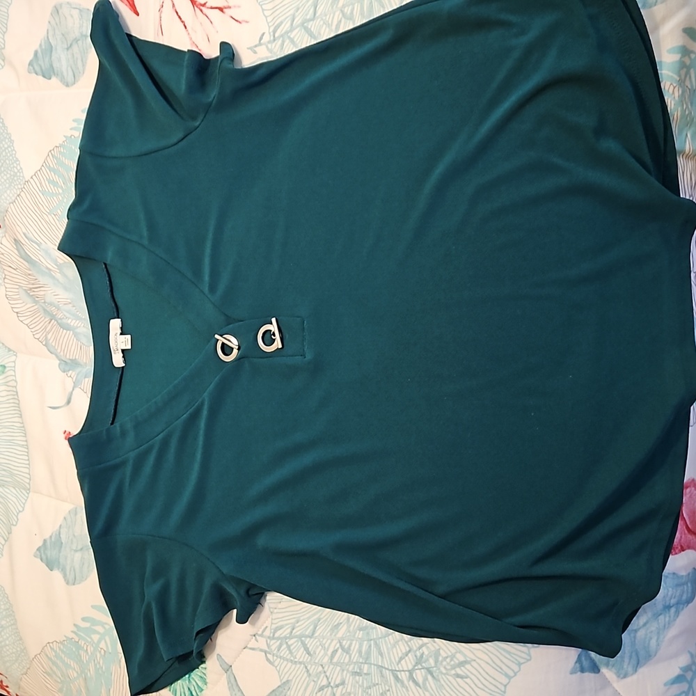 Green Short Sleeved Top SzL